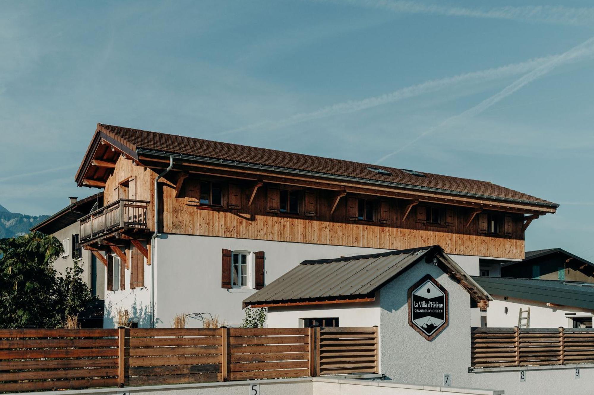La Villa D'Helene 2 - Chambres D'Hotes Bnb Et Appartements - Клюз Екстер'єр фото