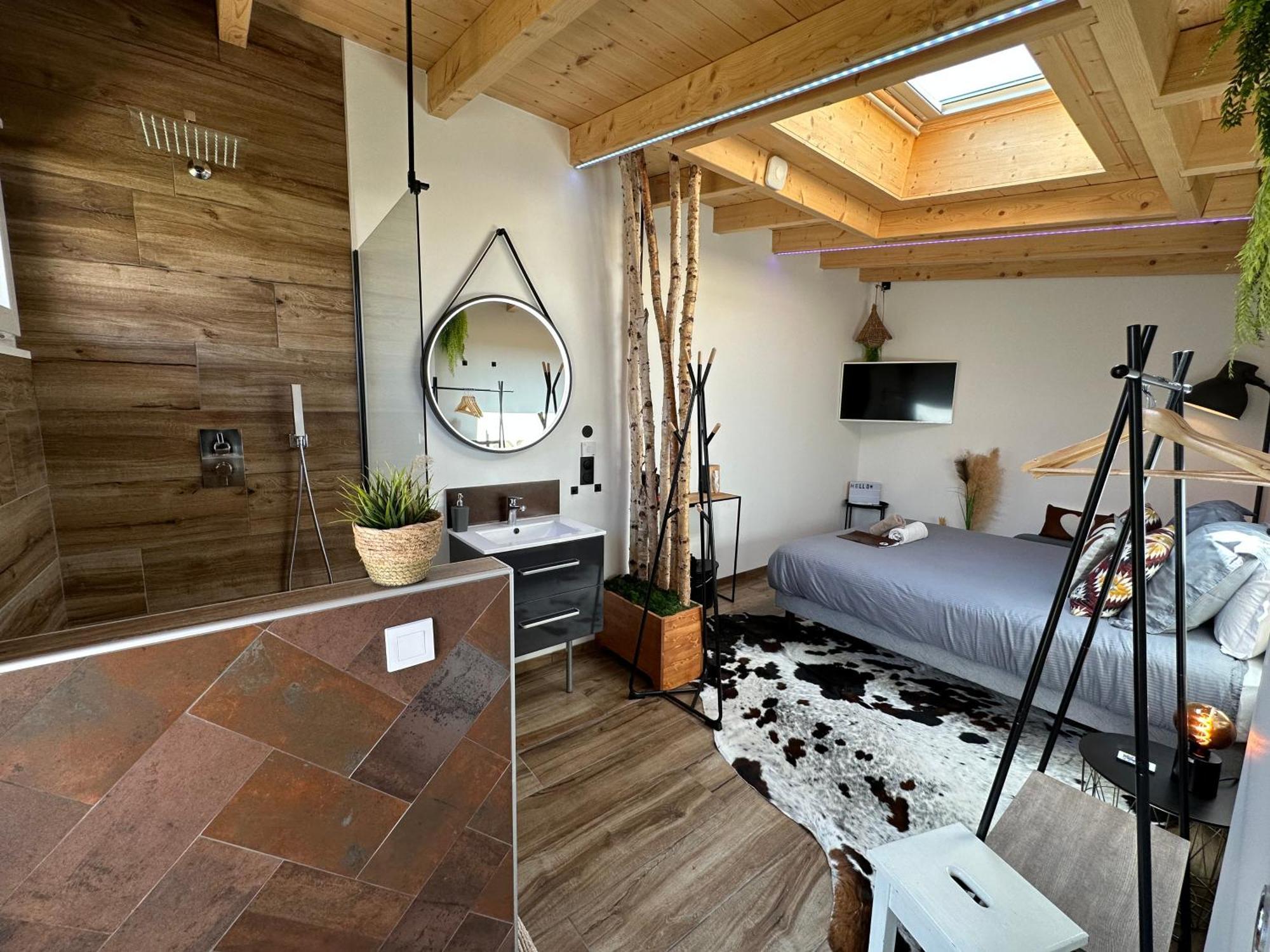 La Villa D'Helene 2 - Chambres D'Hotes Bnb Et Appartements - Клюз Екстер'єр фото